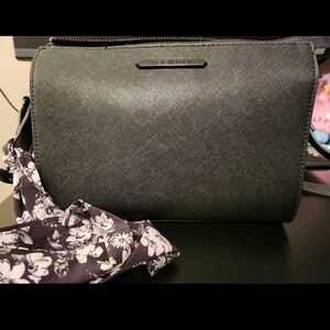 Steven Madden crossbody